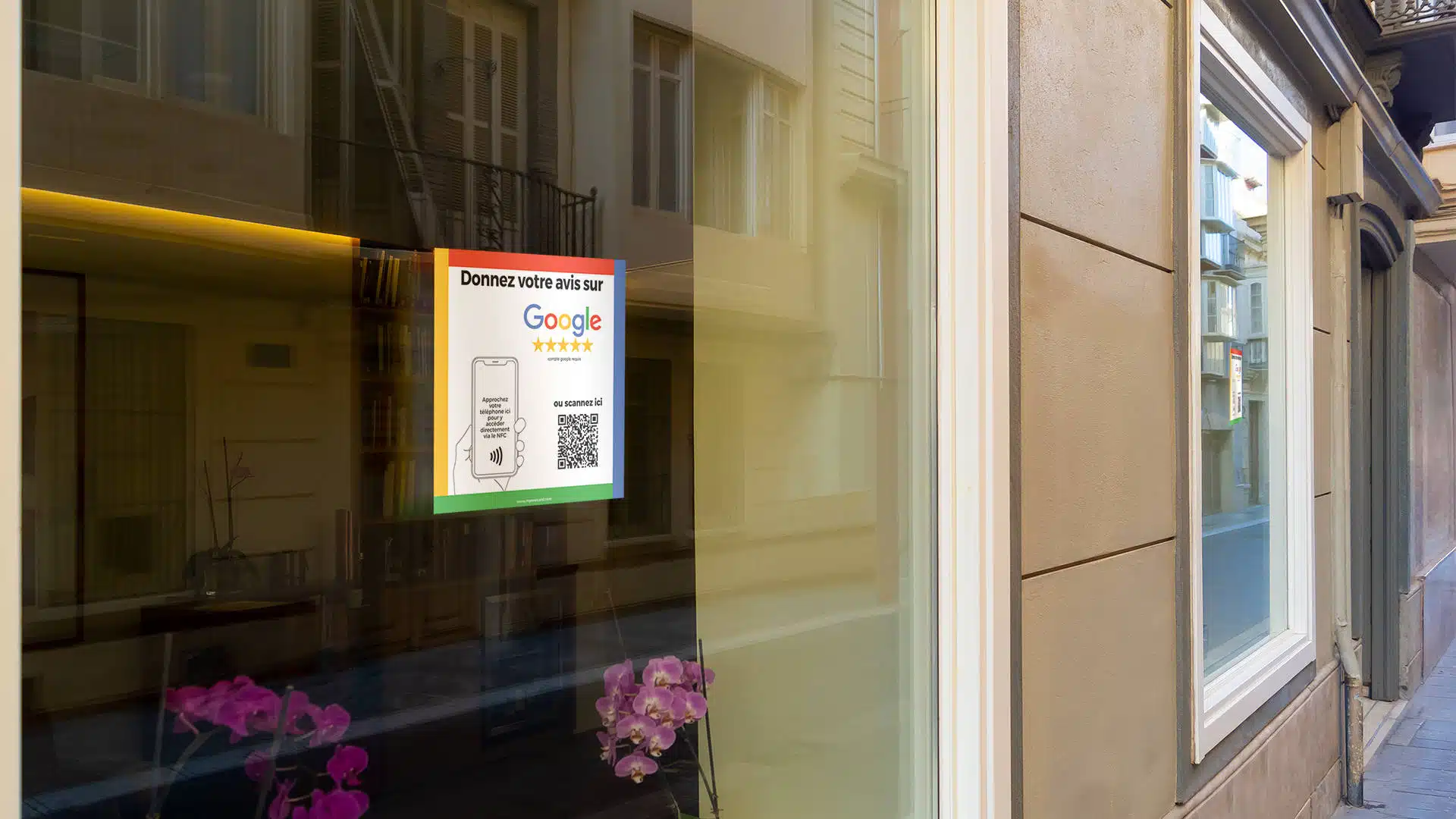 Autocollant vitrine "Avis Google" pour le commerce de détail NFC et QRCode personnalisé
